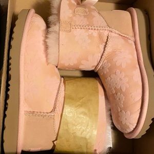 Brand new uggs size 12